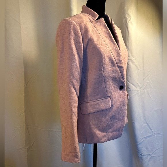EUC, Banana Republic Blush Blazer, size 4 - Picture 8 of 11